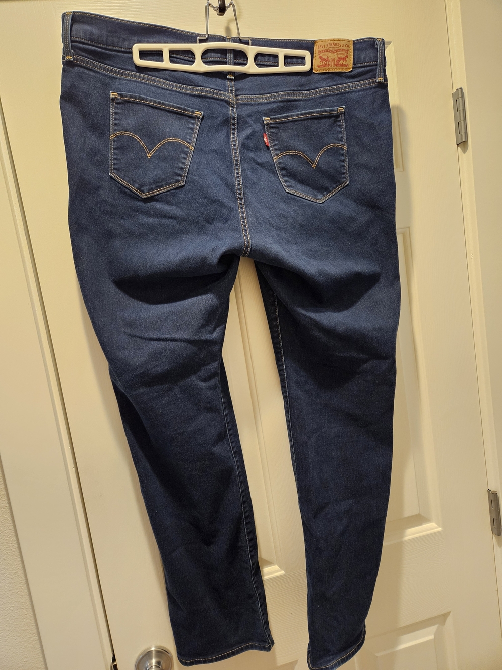 Levi's Women's Straight Leg Dark Blue Denim Jeans